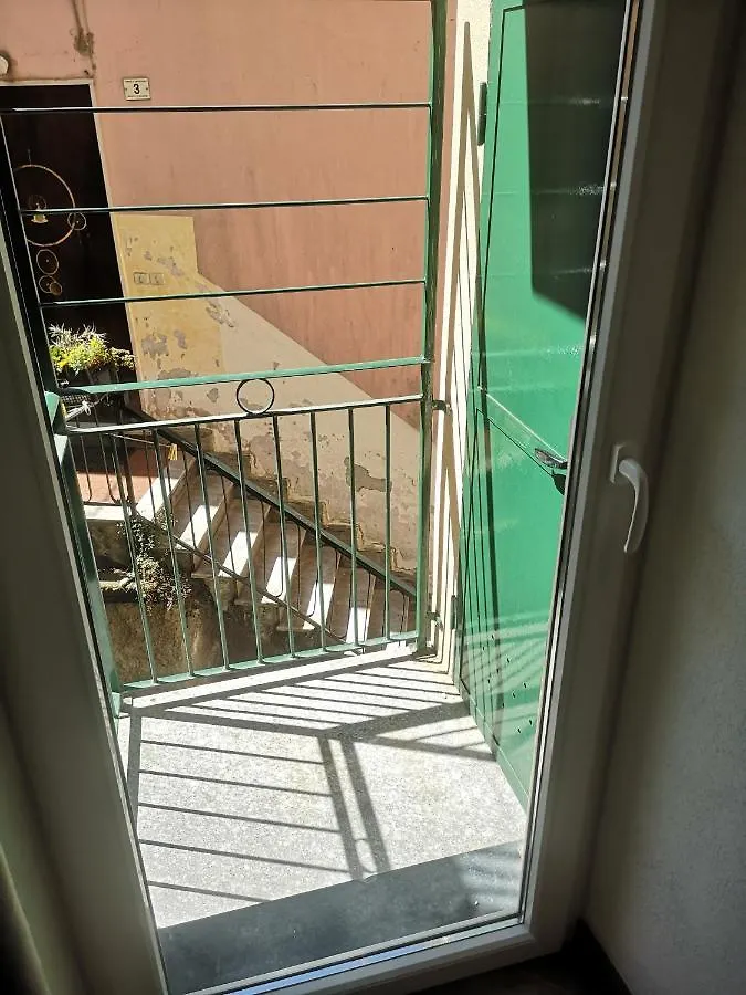 Elicriso Apartment Affittacamere Borzonasca Italia